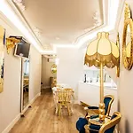 Exquisite Apartment Portuguese Soul Alfama 2P